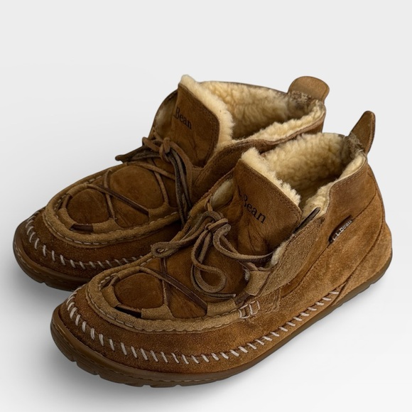 L.L. Bean Shoes - L.L. Bean Tan Suede Shearling Classic Winter Fall Slippers Women's Size 9/10